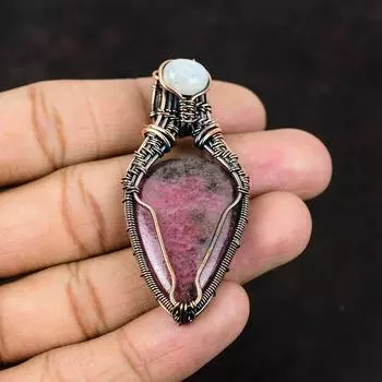 Медный кулон с родонитом, кулон с драгоценным камнем, завернутый в проволоку, Радужный лунный камень, ювелирные изделия из медной проволоки, кулон ручной работы, антикварные ювелирные изделия, подарок для него