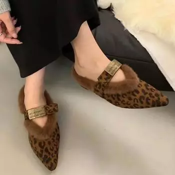 Меховые женские туфли на плоской подошве с острым носком из замши, короткие, плюшевые, модные, элегантные туфли 2025 года, зимнее дизайнерское платье Mujer Zapatillas 35 леопардовый