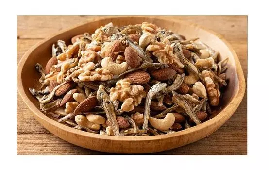 Мелкая рыба Ореховый микс 200 г Миндаль Грецкие орехи Кешью Кунжут Rico Calcium Snack Snack Gift Подарок