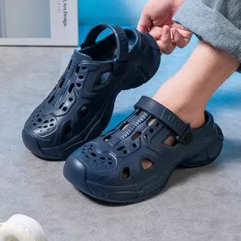 Men Hole Shoes for Summer Outdoor Wear, Non-slip Thick Sole, Fashionable Office Driving Shoes, Two-wear Closed Toe Beach Sandals 40 -41