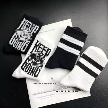 Men s American Style Mid-Tube White Basketball Socks - Trendy, Breathable, Sweat-Absorbent, Thin, and High-Waist Sports Design. One Size