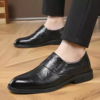 Men s business leather shoes 2025 new trend handmade leather casual men s shoes pointed leather shoes factory direct sales 38