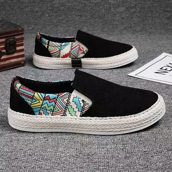 Men s Canvas Casual Shoes Slip on Mens Vulcanized Shoes Anti-slip Fashionable Fisherman Shoes Comfortable Zapatos Para Hombres 39