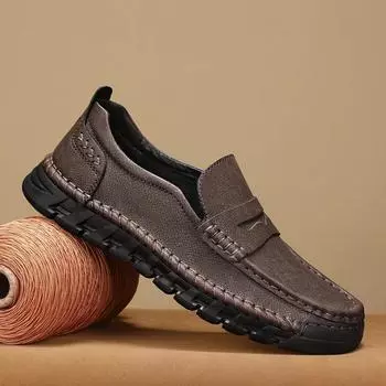 Men s Casual Leather Shoes Hand-stitched Low-top Slip-on Outdoor Casual Shoes Soft-soled Non-slip Wear-resistant Leather Shoes 38 чёрный