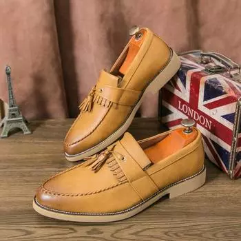 Men s four-season foot-fitting lazy shoes fashionable men s large size one-pedal loafers British fringed leather shoes 38