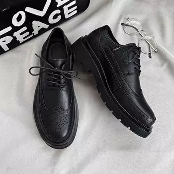 Мужские кожаные туфли коровья кожа нарядные модные туфли черные универсальные повседневные деловые корейская версия модные британские с гравировкой блок мужские туфли 37 чёрный