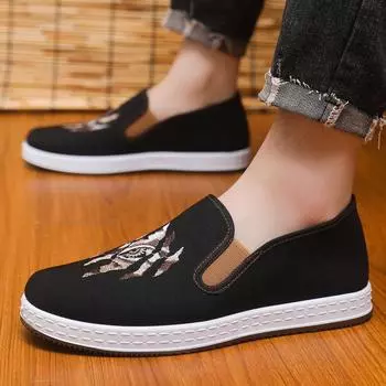 Men s old Beijing cloth shoes, new embroidery pattern soft sole middle-aged and elderly casual shoes, light one-pedal work men s shoes 39