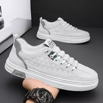 Men s shoes 2025 new summer breathable sports white board shoes men s white shoes casual versatile trendy shoes 39