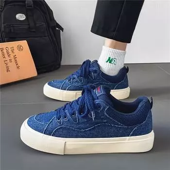 Men s shoes 2025 spring and autumn new Hong Kong style retro casual sports solid color heightening non-slip design sense bread tide board shoes 39