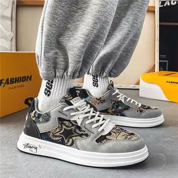 Men s shoes casual skateboard shoes four seasons new breathable flat bottom lace-up sports shoes personalized cartoon trendy shoes men s board shoes 39
