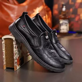 Men s shoes spring and summer new casual leather shoes men s breathable round head single shoes one pedal dad shoes soft leather beanie shoes 39 чёрный