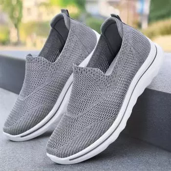 Men s shoes summer 2025 lazy casual shoes soft-soled light walking shoes one-pedal middle-aged and elderly shoes 39