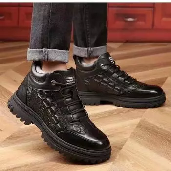 Men s shoes Winter men s cotton shoes, piled and thickened warm high-top trendy shoes, thick-soled casual snow boots 39