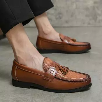 Men s Spring and Autumn New Trend Fashion British Brock Leather Shoes Large Size Foreign Trade Casual Leather Shoes Gloves Men s Shoes 38 чёрный
