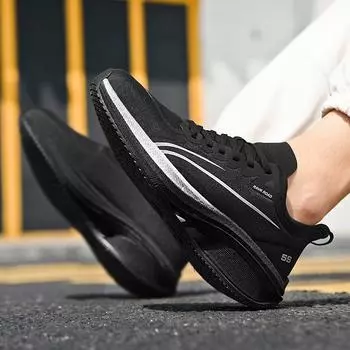 Men s versatile fashion sports shoes are really explosive, carbon board friction, sound parent-child professional racing sports running shoes 33 белый