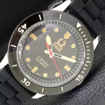 MENS REFURBISHED SWISS TITUS 40MM TURNABLE BEZEL BLACK DIAL WATCH a430722-2 R104-a430722