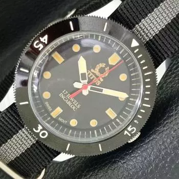 MENS TITUS 40MM REFURBISHED TURNABLE BEZEL SWISS BLACK DIAL WATCH a430739-2 R104-a430739