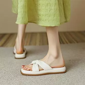 Meotina/женские сандалии из натуральной кожи, шлепанцы на плоской подошве с квадратным носком, плиссированные повседневные женские тапочки с перекрестными ремешками, новинка 2022, бежевого цвета 34 бежевый