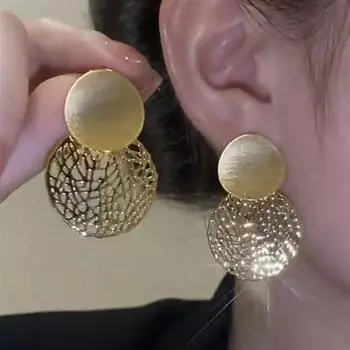 Mesh Metal Stud Earrings for Women Fancy Stylish Temperamental Cold Style Trendy Earrings 2023 New Arrival Best Selling Earrings Mesh Silver Needle
