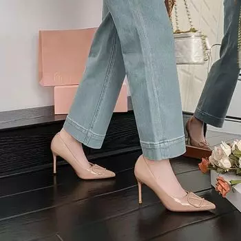 Metal buckle high heel fine fashion single shoes 2025 summer V buckle pointed thin heel cool slippers patent leather fashion sandals 34