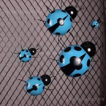 Metal Ladybug Wall-mounted Antirust Creative Beautifully Bling Color Ladybug Fence Hanger Wall Hanging Home Decoration Metal 10x10X3cm жёлтый