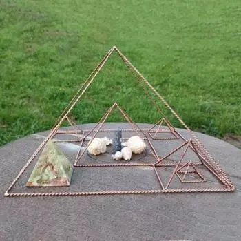 Металлическая проволока Энергетическая Пирамида Украшение Куб Силы 188 МГц Тензор Стиль Пирамида Способствует Здоровью Улучшает Поля Пространство Очищающая Исцеляющая Пирамида S