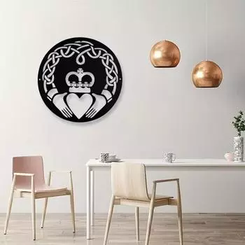 Металлическая жестяная табличка Символ любви и дружбы. Металлическая настенная декоративная скульптура для внутреннего и наружного использования. Стильное настенное искусство светло-серый