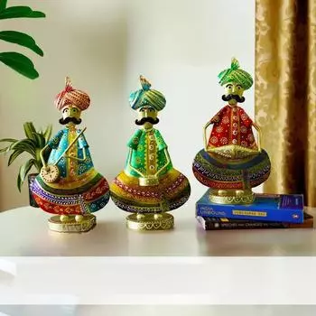 Металлические экспонаты для домашнего декора | Подарочные предметы для витрины, украшения тумбы под телевизор | (Музыканты Rajasthani Sardar - набор из 3 человек)