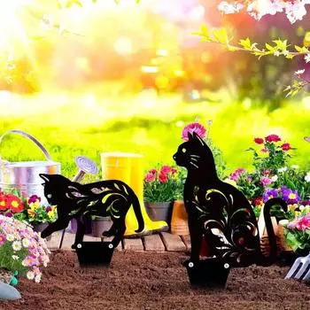 Металлические садовые статуи кошек: Силуэт черного кота для очаровательного декора двора. Очаровательный декор из металла для кота: Черные силуэтные колья. чёрный