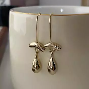 Металлические серьги-капли с длинной кисточкой, изысканные маленькие серьги, универсальные, нишевые, атмосферные, высококачественные украшения для ушей