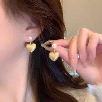 Металлические серьги Love с пресноводным жемчугом