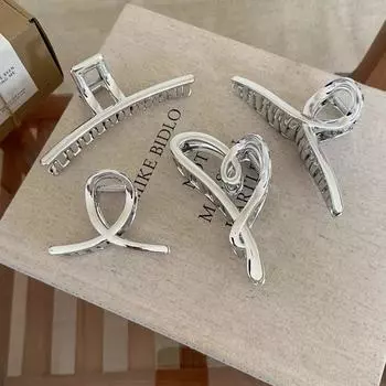 Металлические заколки-крабы для волос серебряного цвета в форме сердца, заколки-крабы для женщин, заколки для волос, головные уборы, женские аксессуары для волос, головной убор 4cm*3.5cm*3.9cm