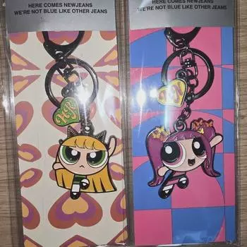 Металлический брелок для ключей Newjeans Hanni