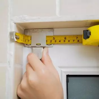 Металлический держатель с зажимом для измерительной ленты, точный и понятный измерительный инструмент, аксессуары для позиционирования в деревообработке, меры по дереву, инструменты для поиска