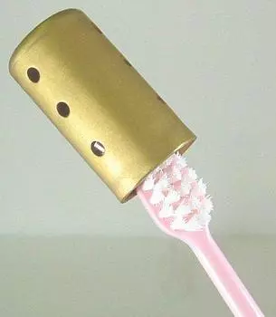 Металлический колпачок для зубной щетки Fujita Antibacterial Sweet Surprise (4 шт) золотой