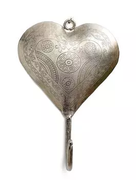 Металлический крючок в форме сердца с гравировкой, Никель, Iron Heart Hook Etching Nickel, John Molly Decor&Gifts
