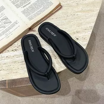 Mezzanine beach flip-flops women wear spring style out fashion flat bottom non-slip cool slippers 35