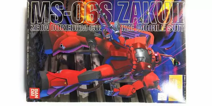 MG Char Aznable Zaku II Костюм 1/100 MS-06S (Мобильный Гандам)