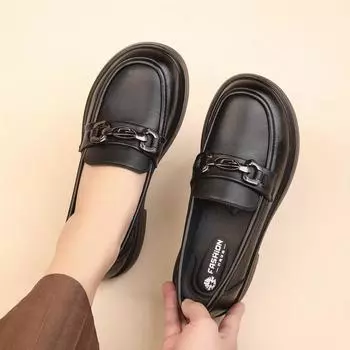 Женские туфли-лоферы для женщин среднего возраста на весну и осень, повседневные черные кожаные туфли без застежек для мам 35