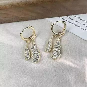 Микросерьги, Капельки воды, Маленькие пряжки для ушей, Чувство модного дизайна, Темперамент, Легкие роскошные серьги, Женские короткие серьги-гвоздики