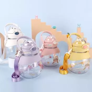 Милая бутылка для воды для кофе, сока, чая с молоком, портативная бутылка для воды с медведем и ручкой, откидная крышка, кувшин для воды с соломинкой, 1300 мл