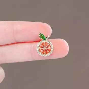 Милая оранжевая маленькая брошь для женского платья, вырез, анти-световая пряжка, талия, артефакт, темперамент, фруктовая булавка с ювелирными изделиями
