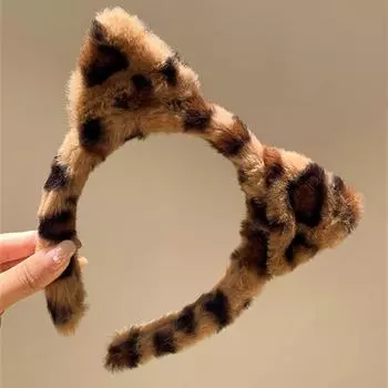 Милая плюшевая повязка на голову с кошачьими ушками с леопардовым принтом для лица для женщин зимой, специальная маска для лица, прижимающая волосы, аксессуары для волос