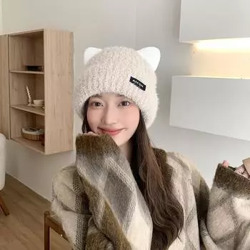 Милая плюшевая вязаная шапка с кошачьими ушками женская осенне-зимняя плюшевая теплая простая шерстяная шапка с наклейкой с буквами чёрный