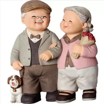 Милая статуэтка пожилой пары из смолы, подходящая для украшения семейной свадьбы, прекрасное времяпрепровождение с вами на протяжении всего пути
