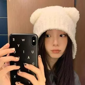 Милая вязаная шапка для защиты ушей для девочек, женская шапка-ушанка с медведем, шерстяная вязаная шапочка с капюшоном, однотонные шапочки с капюшоном, зимний теплый головной убор