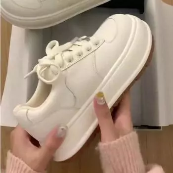 Milk Huhu bread shoes thick-soled lightweight little white shoes women s 2024 autumn new niche design casual versatile board shoes 35