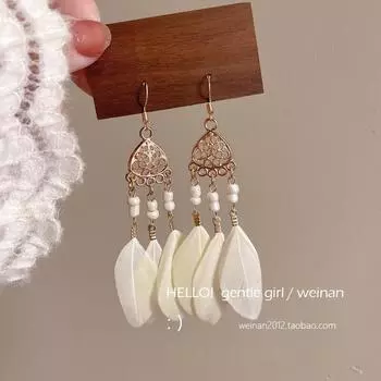 Milk Series Mosquito Coil Ear Clip Girlish Style Travel Feather A pair of rice white ear hooks