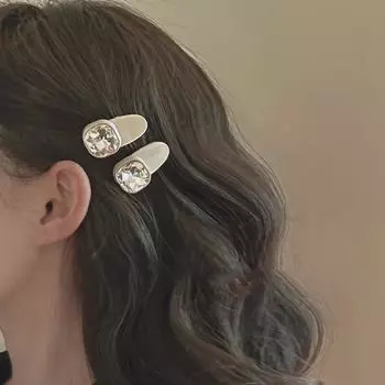 Milky White Crystal Hairpin: Luxurious, Stylish Bangs Clip for Holidays & Everyday Elegance