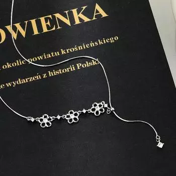 Милое маленькое свежее полое цветочное ожерелье с выдвижной кисточкой на ключицу Темперамент Нежный стиль